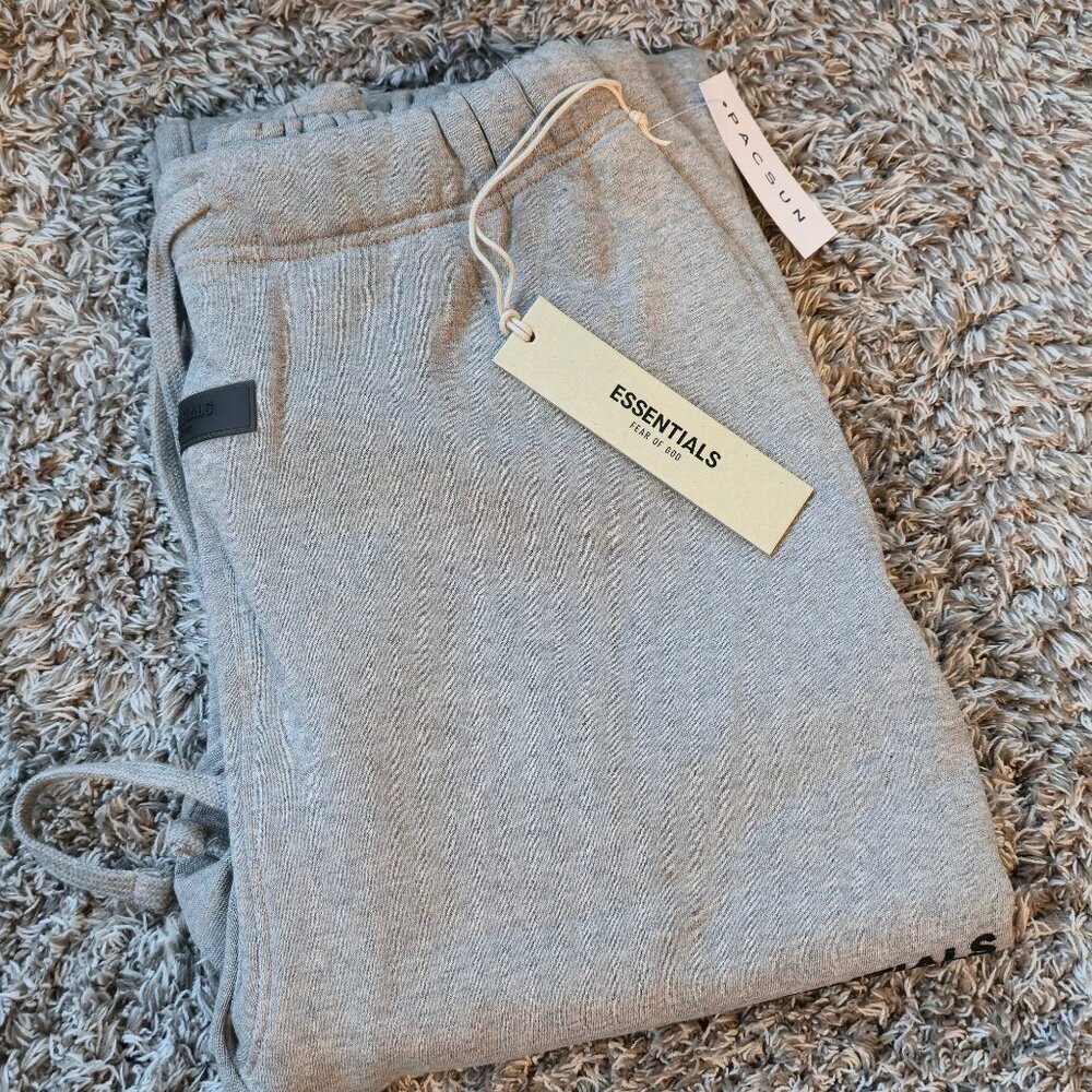 Fear of God Essentials Loose Pants Dark Oatmeal Oversized NWT Streetwear - Picture 2 of 8